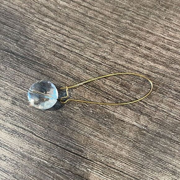 Gold and clear drop earrings - Picture 2 of 4